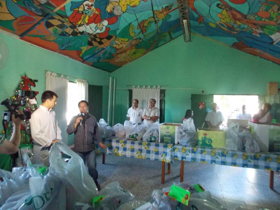Importante donación de la Iglesia Adventista del 7° Día al comedor Ángel Gabriel - Monte Caseros, Corrientes, Argentina Importante donación de la Iglesia Adventista del 7° Día al comedor Ángel Gabriel - Monte Caseros, Corrientes, Argentina